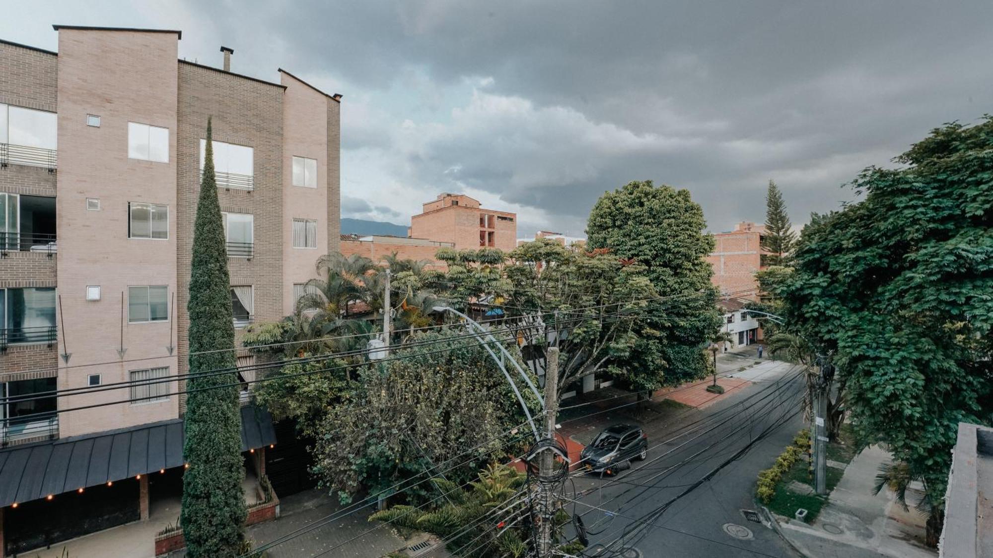 Hotel Balcones Del Estadio เมเดยิน ภายนอก รูปภาพ