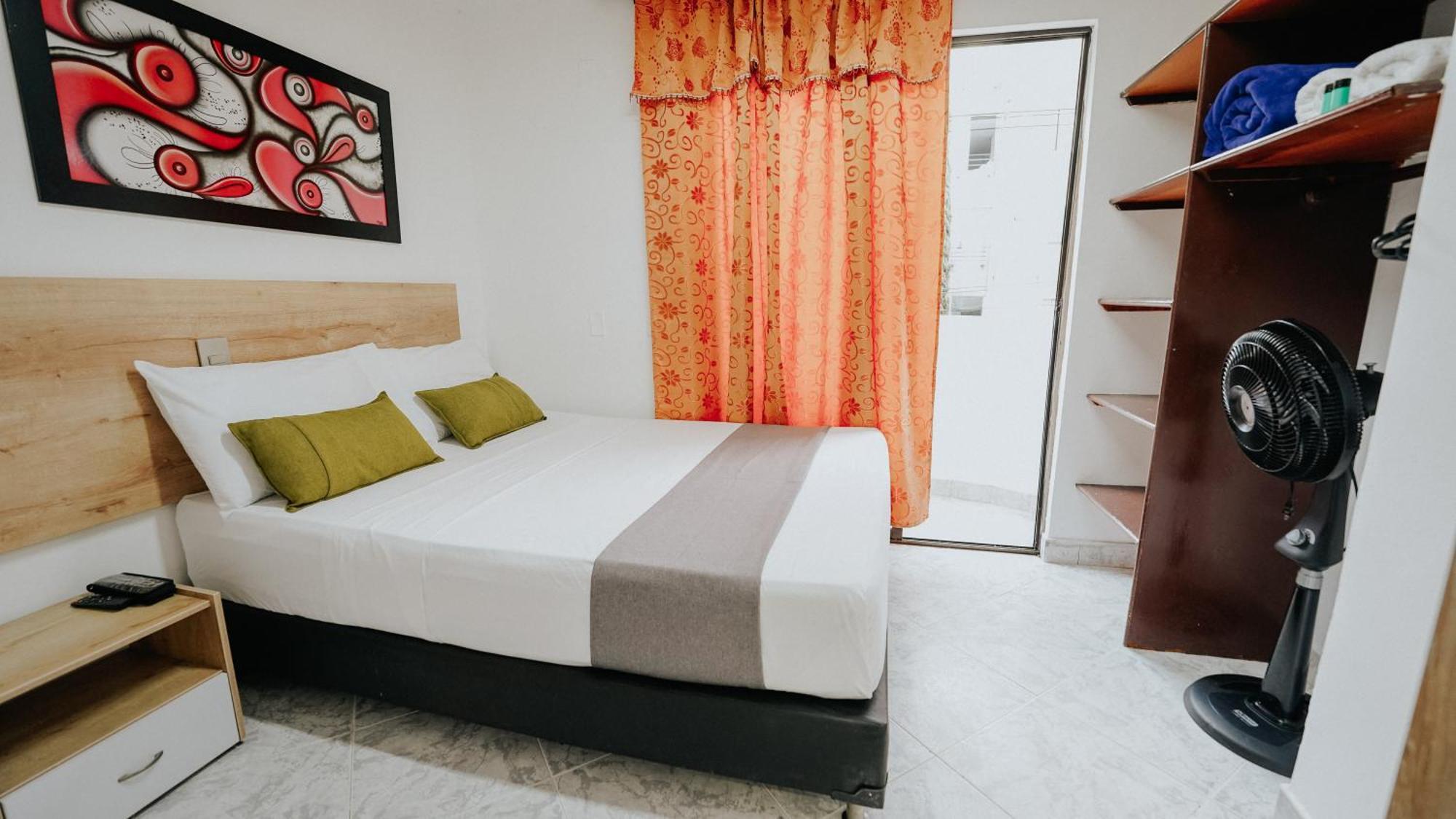 Hotel Balcones Del Estadio เมเดยิน ภายนอก รูปภาพ
