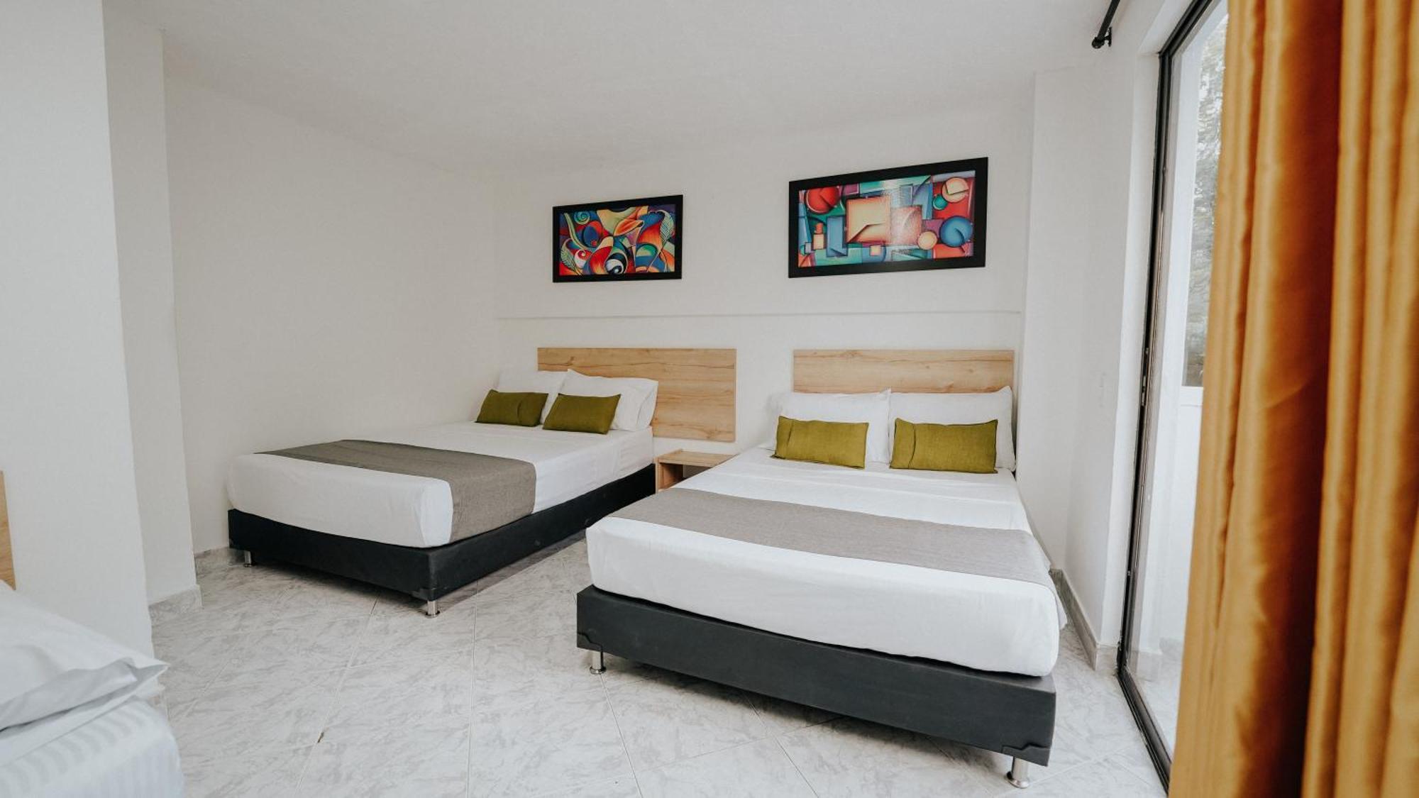 Hotel Balcones Del Estadio เมเดยิน ภายนอก รูปภาพ