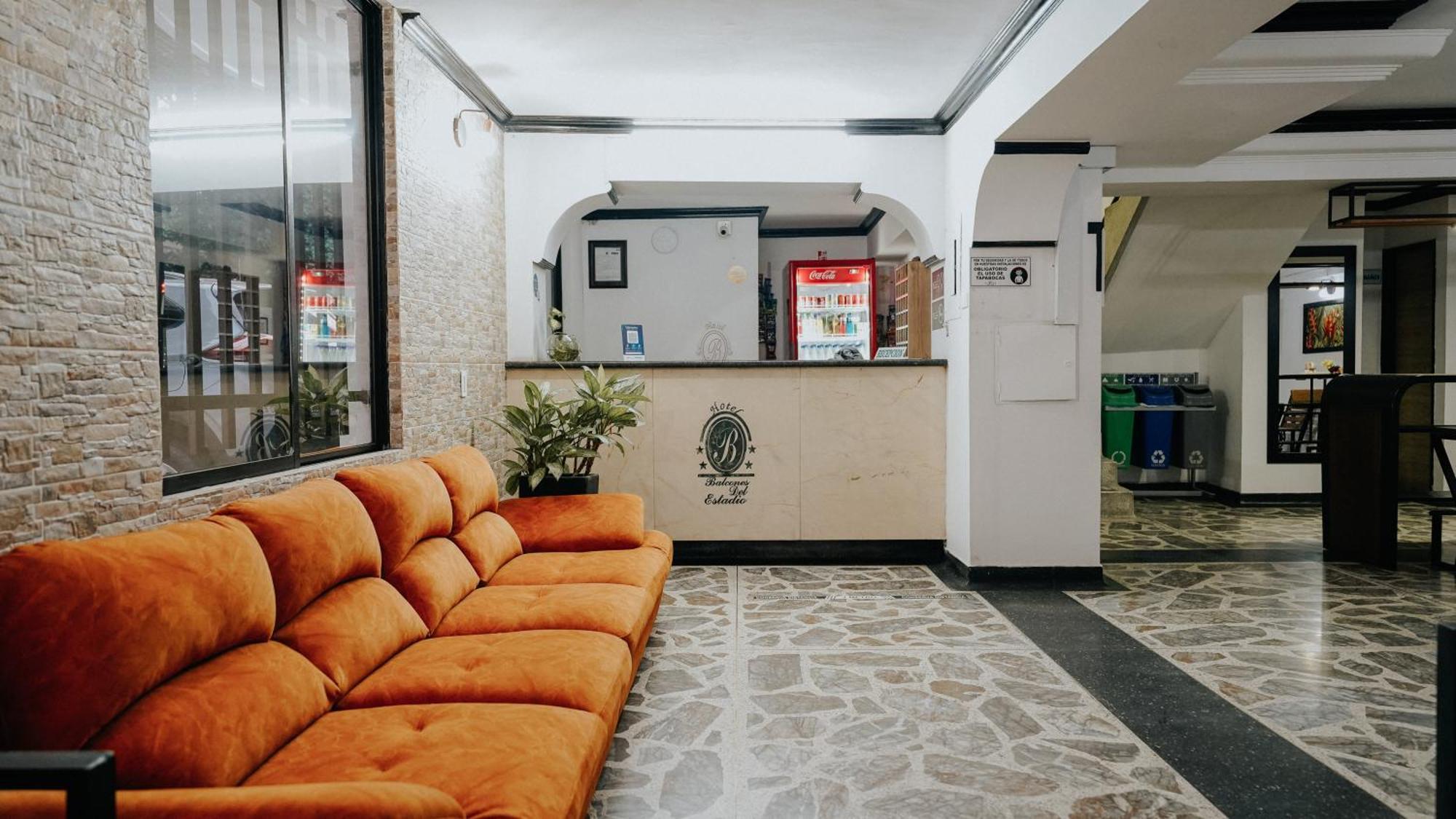 Hotel Balcones Del Estadio เมเดยิน ภายนอก รูปภาพ