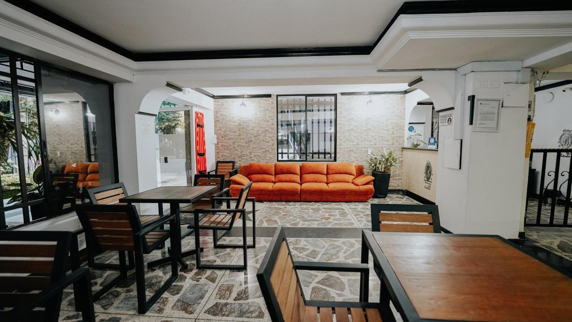 Hotel Balcones Del Estadio เมเดยิน ภายนอก รูปภาพ
